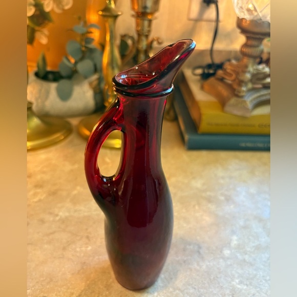 Vintage Anchor Hocking Royal Ruby Vase Pitcher Depression Glass 7.75" - Picture 1 of 11